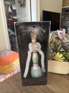 Soffieria De Carlini "Ladies with Elegance" Glass Ornament - NIB